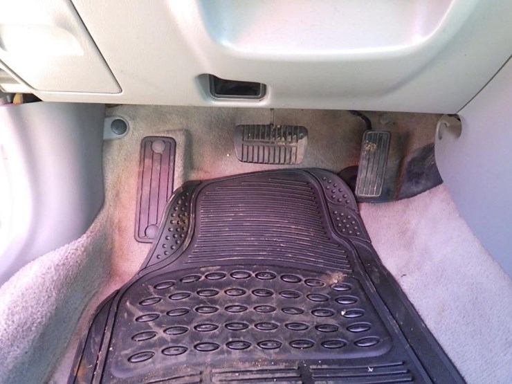 2005-subaru-forester-image-18