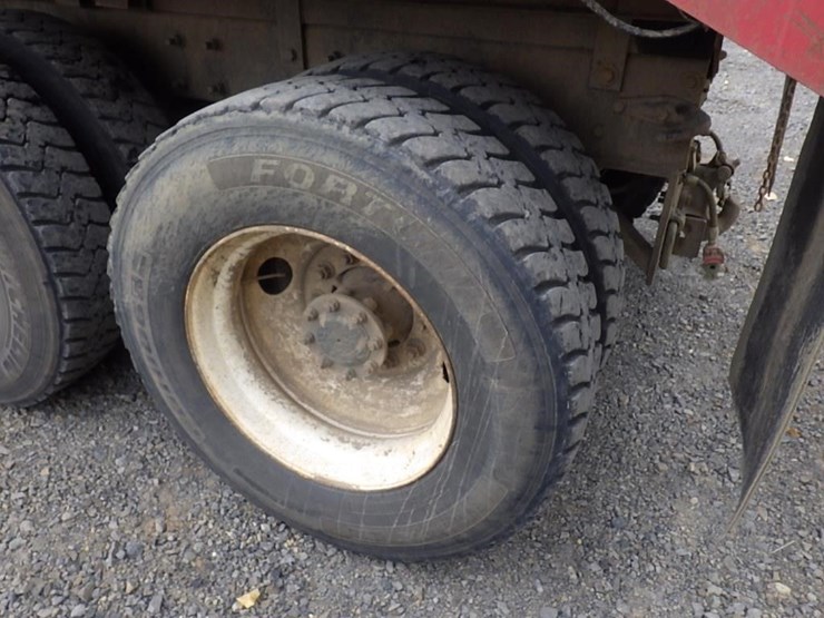 2005-mack-cv713-granite-15'-3-axle-dump-truck-image-37