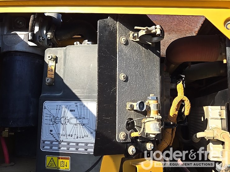 2016-caterpillar-140m3-image-57