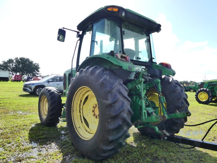 john-deere-6115d-image-4