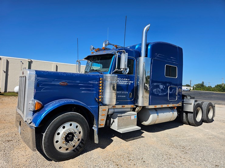 2007-peterbilt-379-image-3
