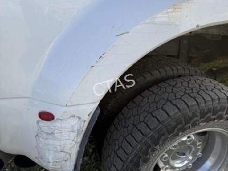 2020-ford-f350-image-8