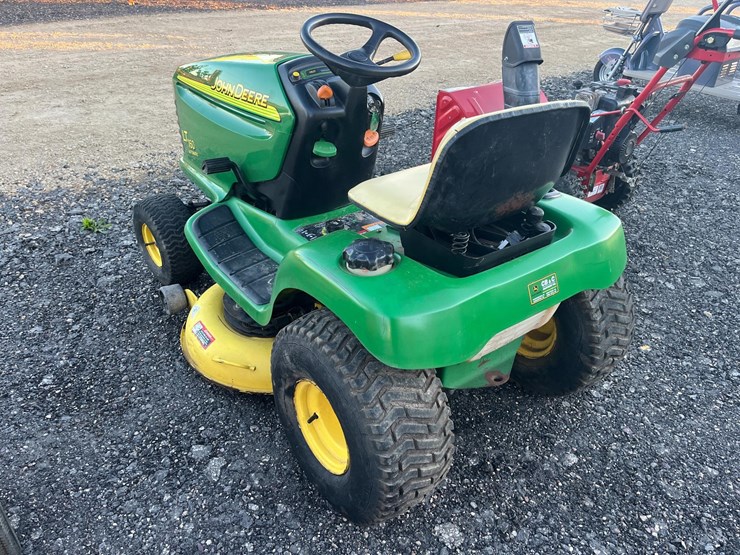 john-deere-lt160-image-2