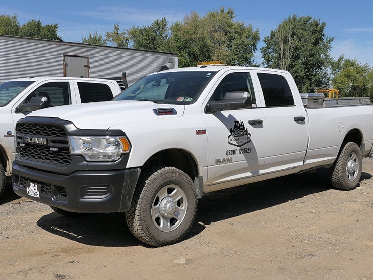 2020-dodge-ram-3500-image-1