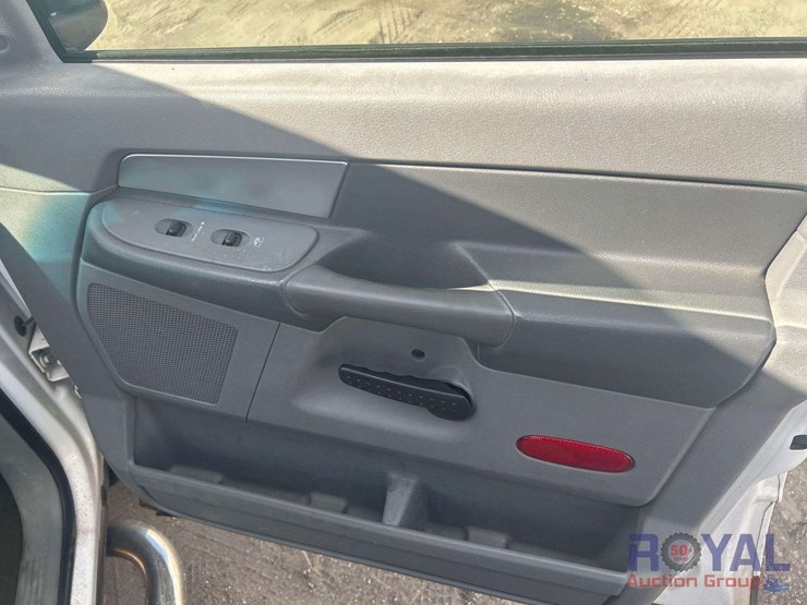 2008-dodge-ram-1500-image-21