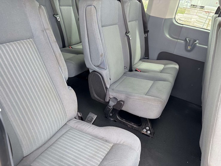 2015-ford-transit-image-15