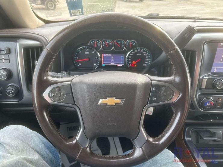 2014-chevrolet-silverado-image-22