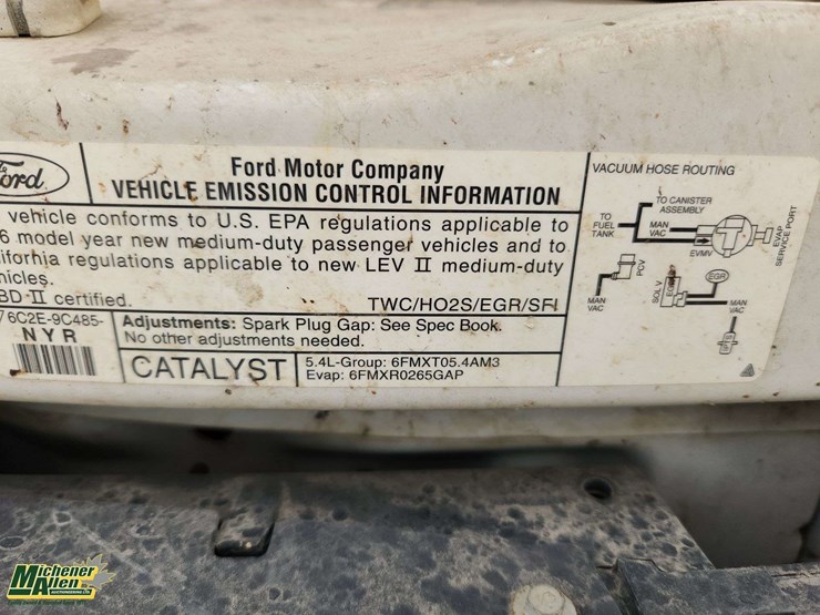 2006-ford-cargo-image-26