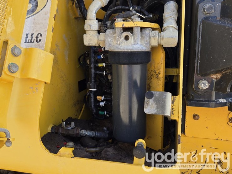 2018-komatsu-d61pxi-24-image-36