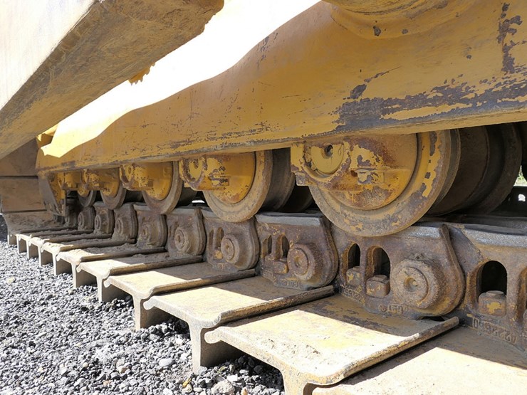 caterpillar-d7r-image-15