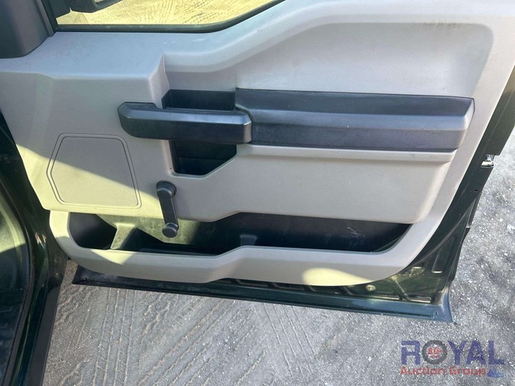 2016-ford-f150-image-25