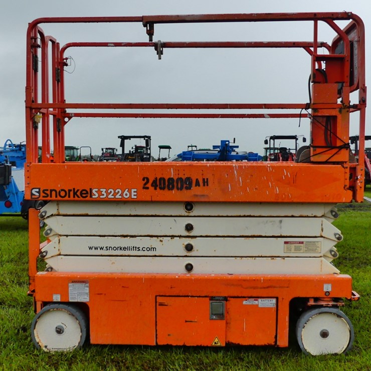 2019 SNORKEL S3226E
