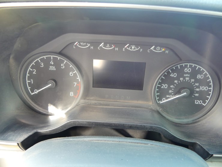 2021-ford-f150-xl-image-12