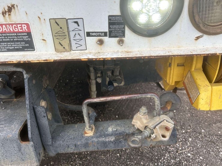 2017-ford-f550-image-28