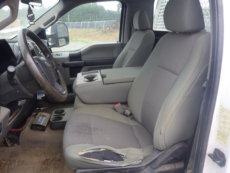 2019-ford-f350-image-19