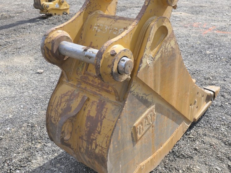 caterpillar-317-image-3