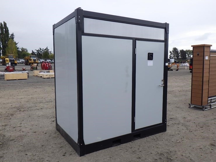 portable-toilet-w/-shower-image-4