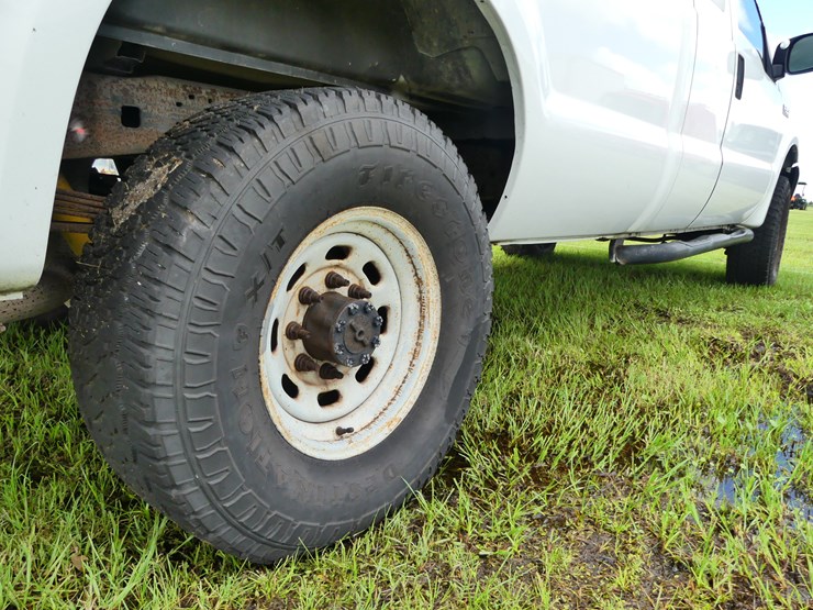 2004-ford-f250-xl-image-6