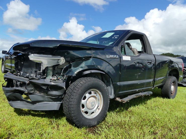 2019-ford-f150-xl-image-1