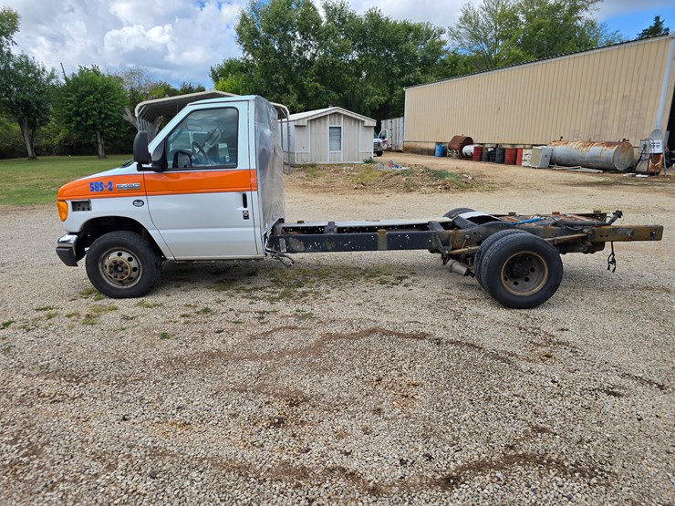 2006-ford-e450-image-6