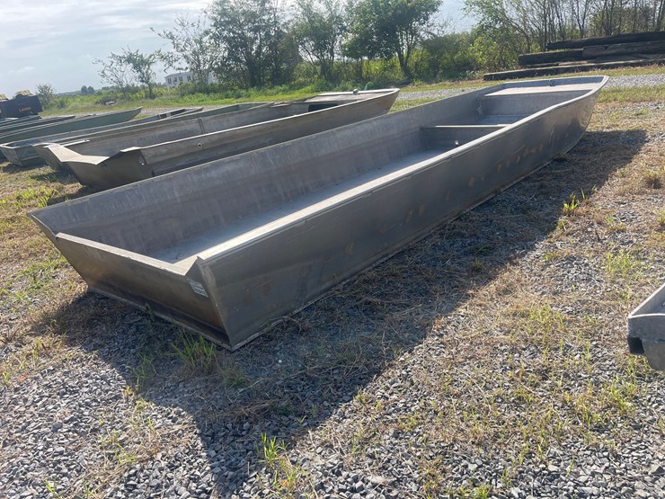 #148-•-alluminum-boat-hull-image-4