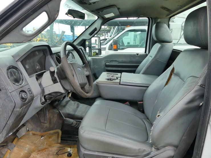 2016-ford-f350-xl-image-9