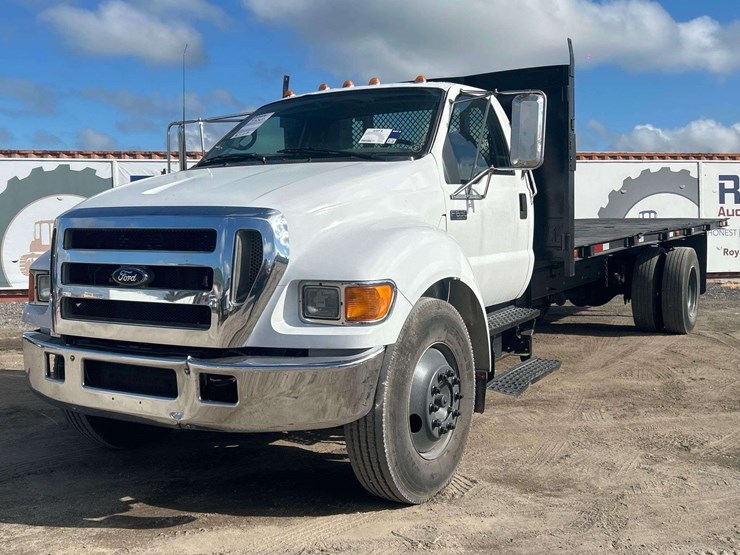 2006-ford-f650-image-1
