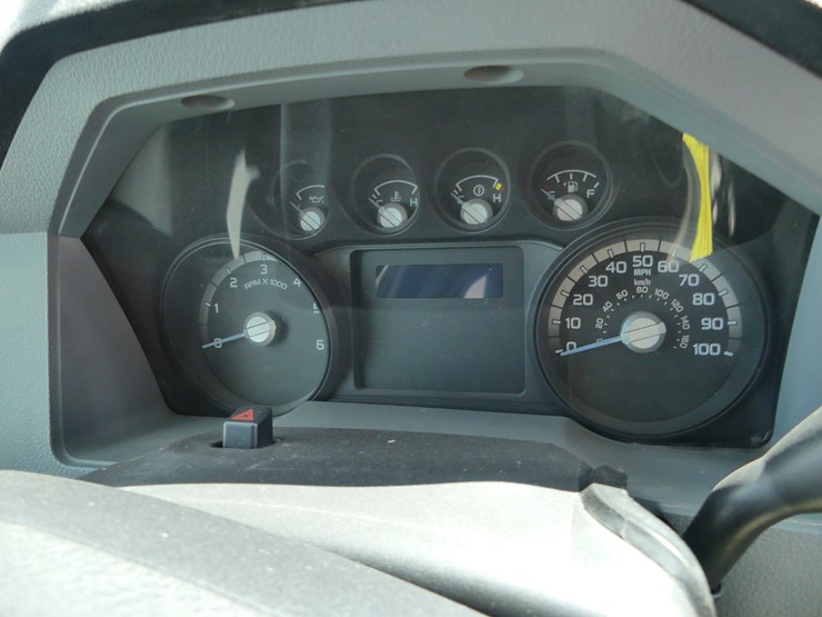 2012-ford-f450-xlt-image-14