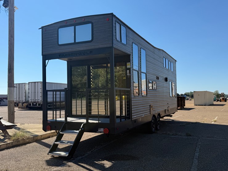 #6895-•-2024-forrest-river-timberwolf-mini-loft-camper-image-2