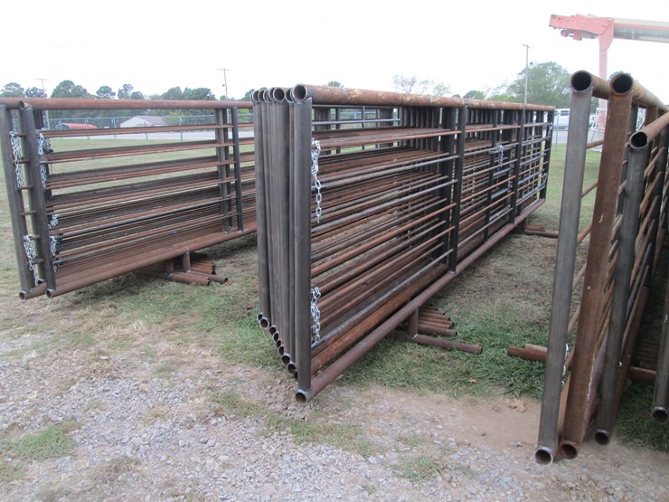 #65-•-(9)-freestanding-panels-&-(1)-gate-inv-#-29806-image-3