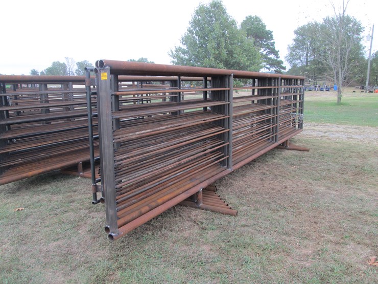 #66-•-(9)-freestanding-panels-&-(1)-gate-inv-#-29807-image-1