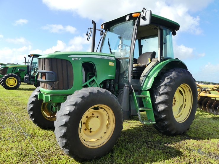 john-deere-6115d-image-2