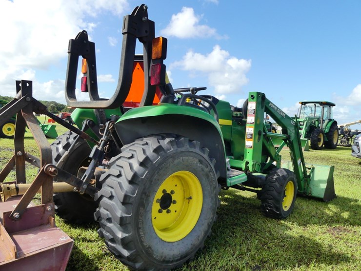 john-deere-4210-image-3