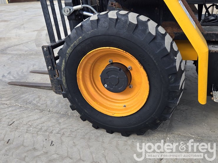2017-jcb-930-image-15