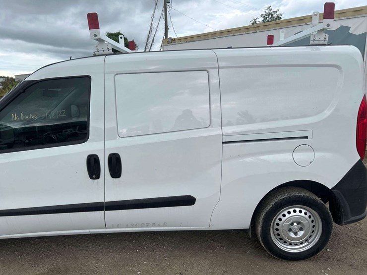 2021-ram-promaster-city-van-image-22