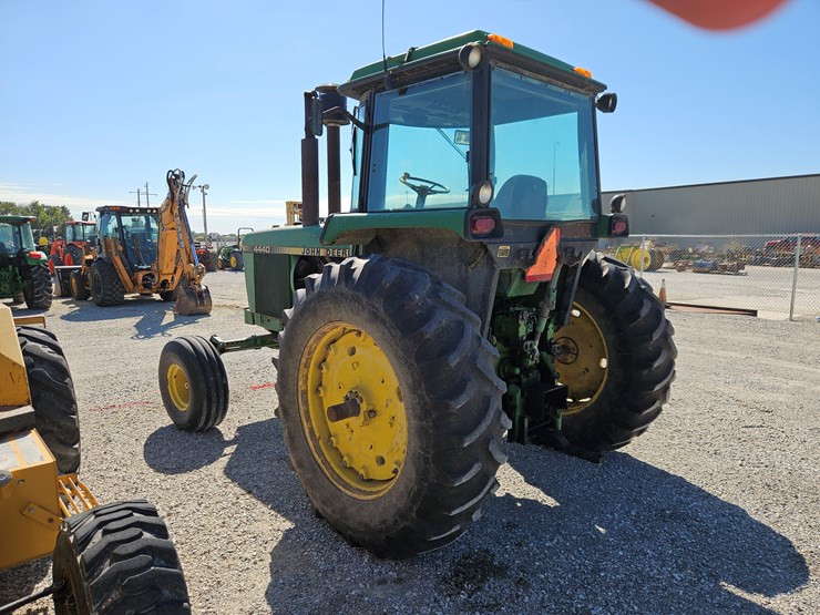 1980-john-deere-4440-image-11