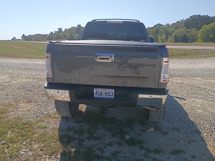 2010-chevrolet-silverado-1500-image-8