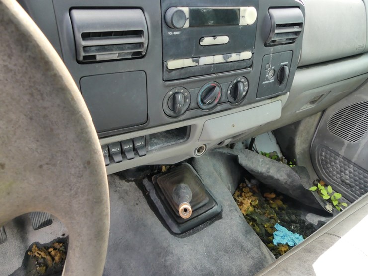2006-ford-f450-xl-image-12