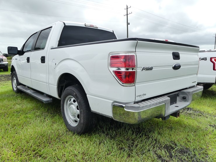 2014-ford-f150-xl-image-3