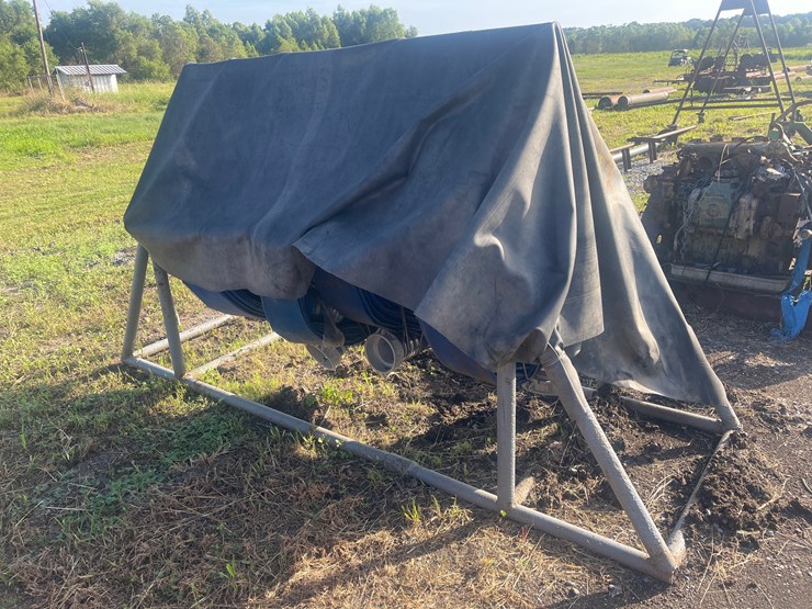 #118-•-lot-with-hose-rack-and-hoses-image-4
