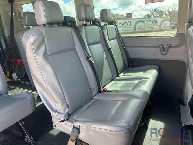 2016-ford-transit-image-25