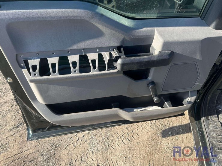 2016-ford-f150-image-11