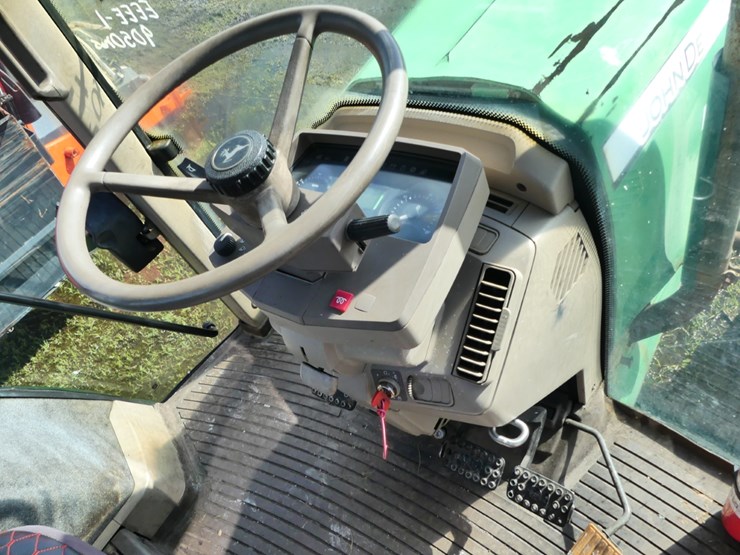 john-deere-7230-image-11