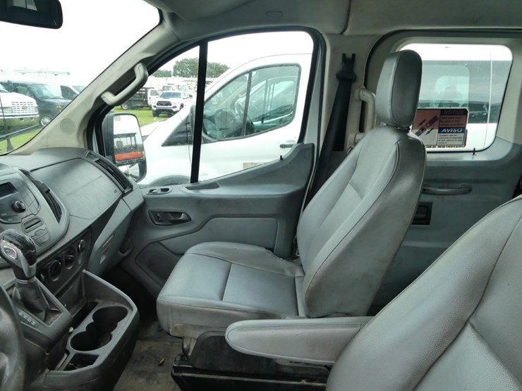 2016-ford-transit-image-11