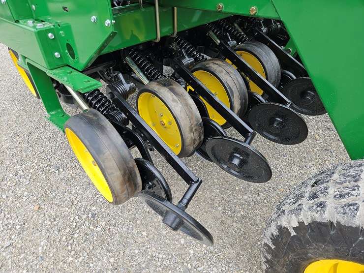 1994-john-deere-750-image-8