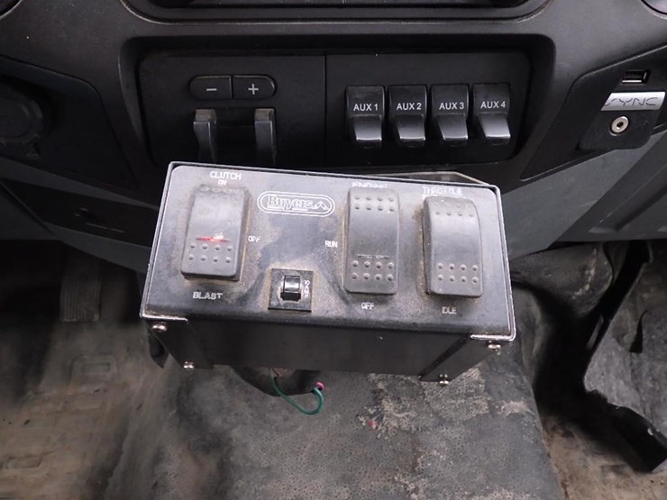 ford-f550-image-26