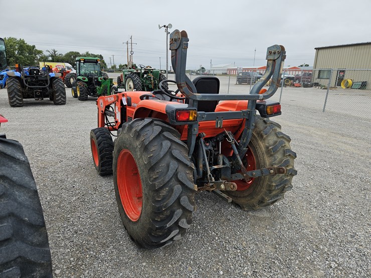 kubota-l3830-image-12