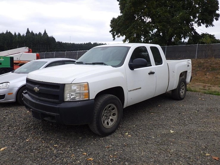 2008-chevrolet-silverado-image-1