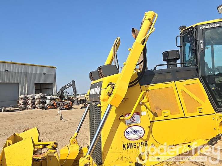 2016-komatsu-d65pxi-18-image-19