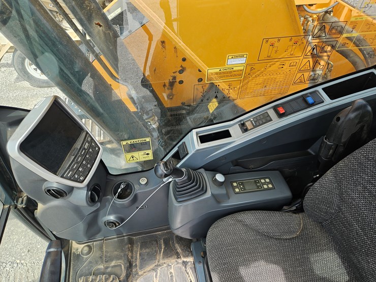 2018-hyundai-hx235-lcr-image-13